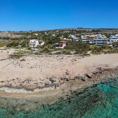 Palace Of Mediterranean Beachfront * Αγία Νάπα